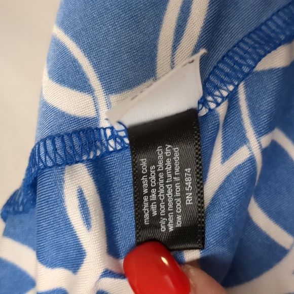 The Limited Blue and White Sleeveless Blouse Size M - Picture 5 of 5